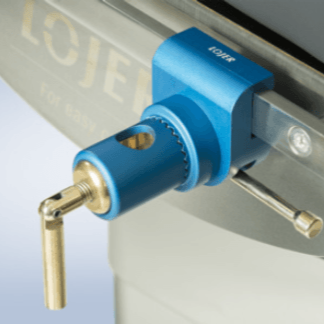 Clameau rotatif pour table d'opération chirurgicale